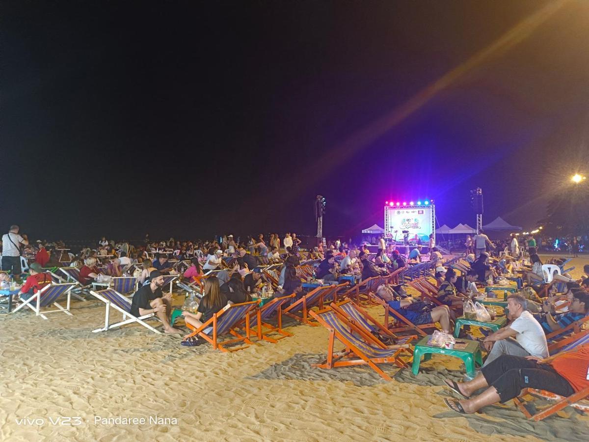 Mandala Beach Villa Jomtiean Jomtien Exterior foto